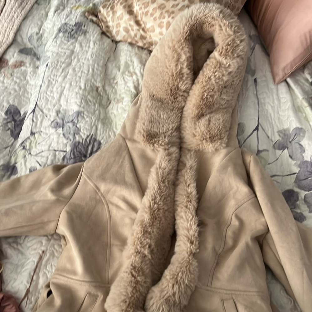 Viral Amazon coat runs small
